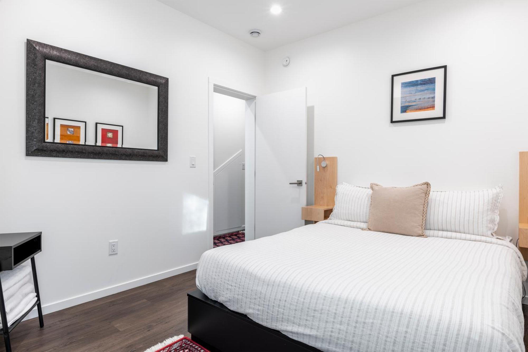 Storm Cove Suites Уклуелет Стая снимка