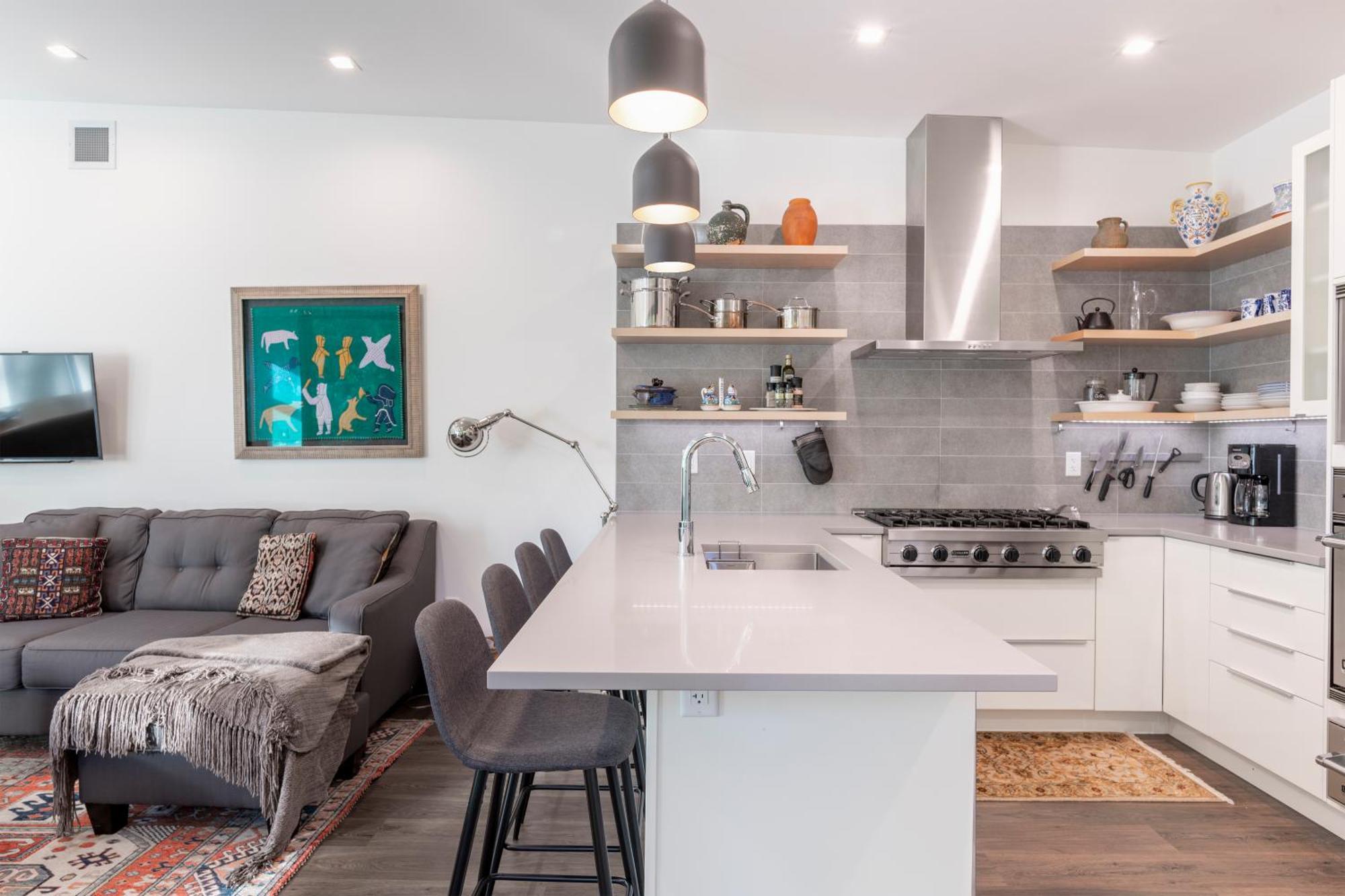 Storm Cove Suites Уклуелет Стая снимка